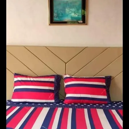 Naca Homestay Manado Exterior foto