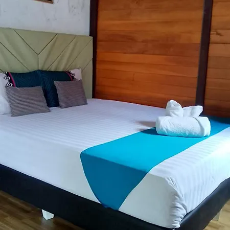 Naca Homestay Manado Exterior foto